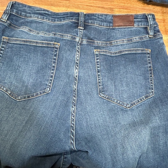 Lands End Denim Skinny Leg Jean Sz 14 Tall - Picture 11 of 11